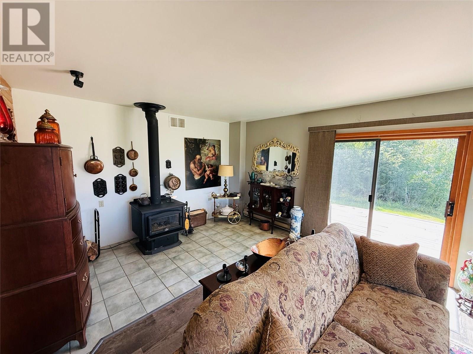 2538 95 Highway, Brisco
