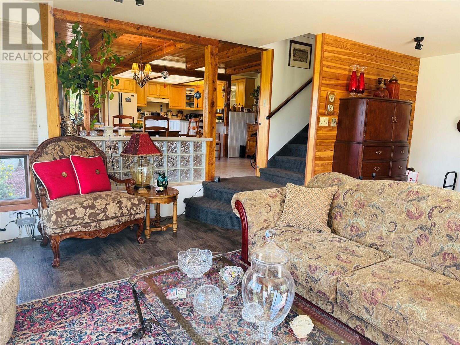 2538 95 Highway, Brisco
