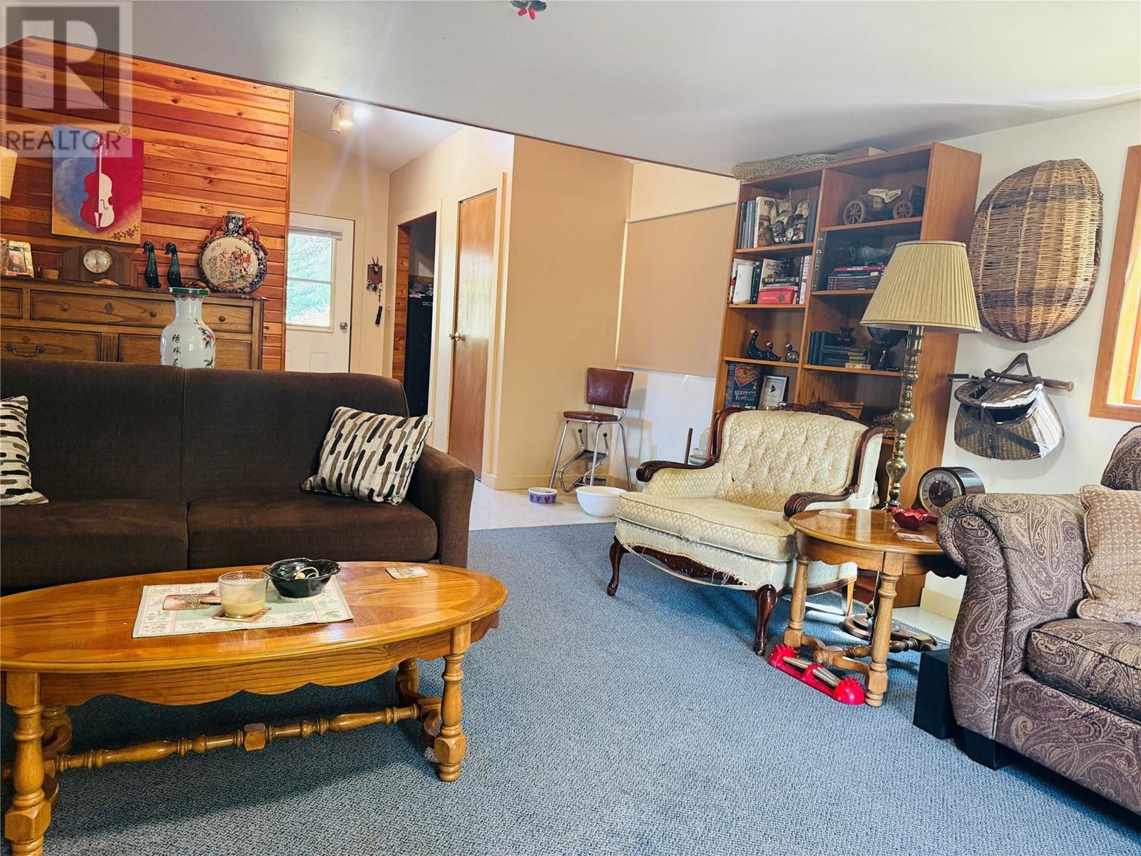2538 95 Highway, Brisco