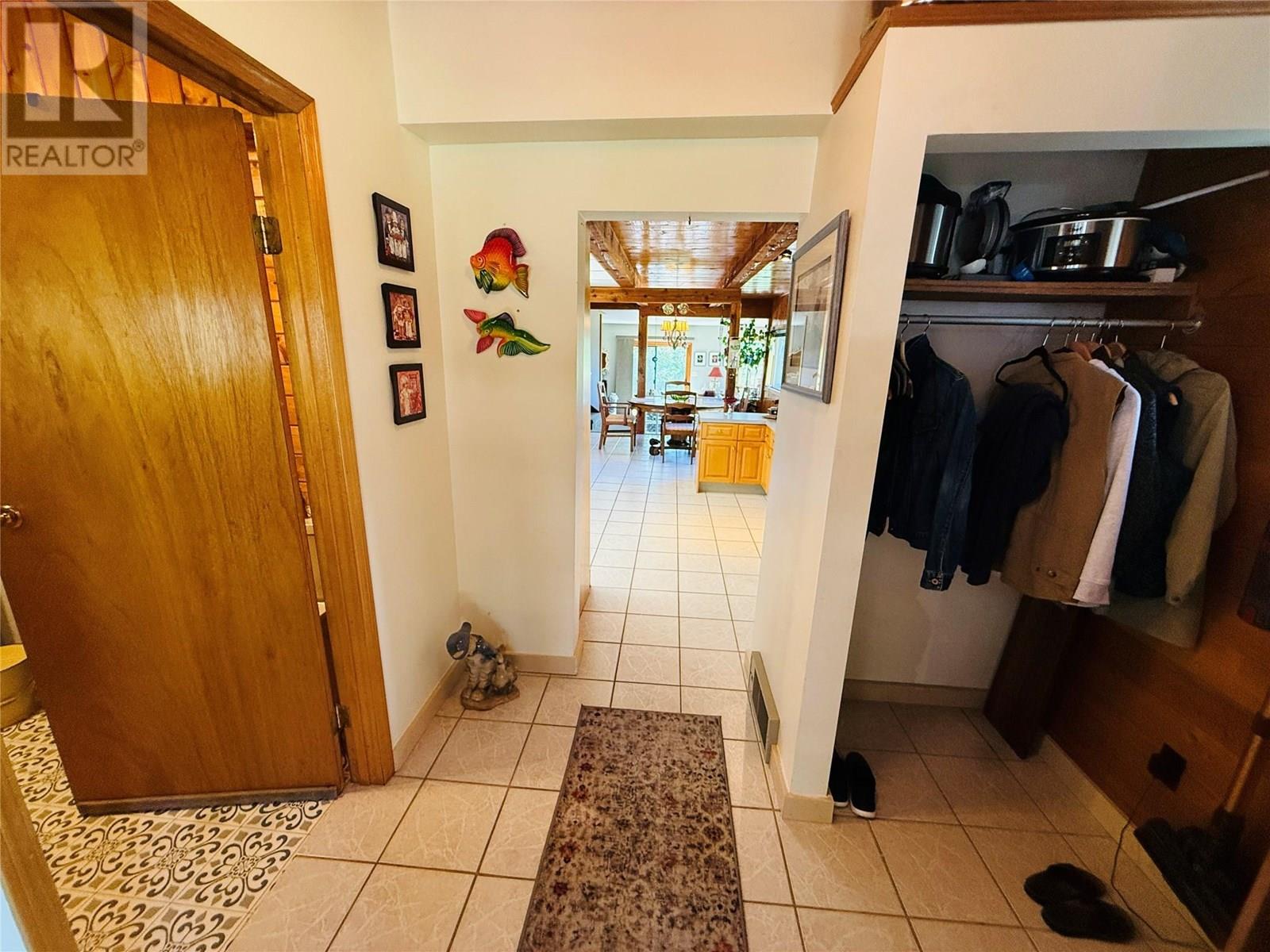 2538 95 Highway, Brisco