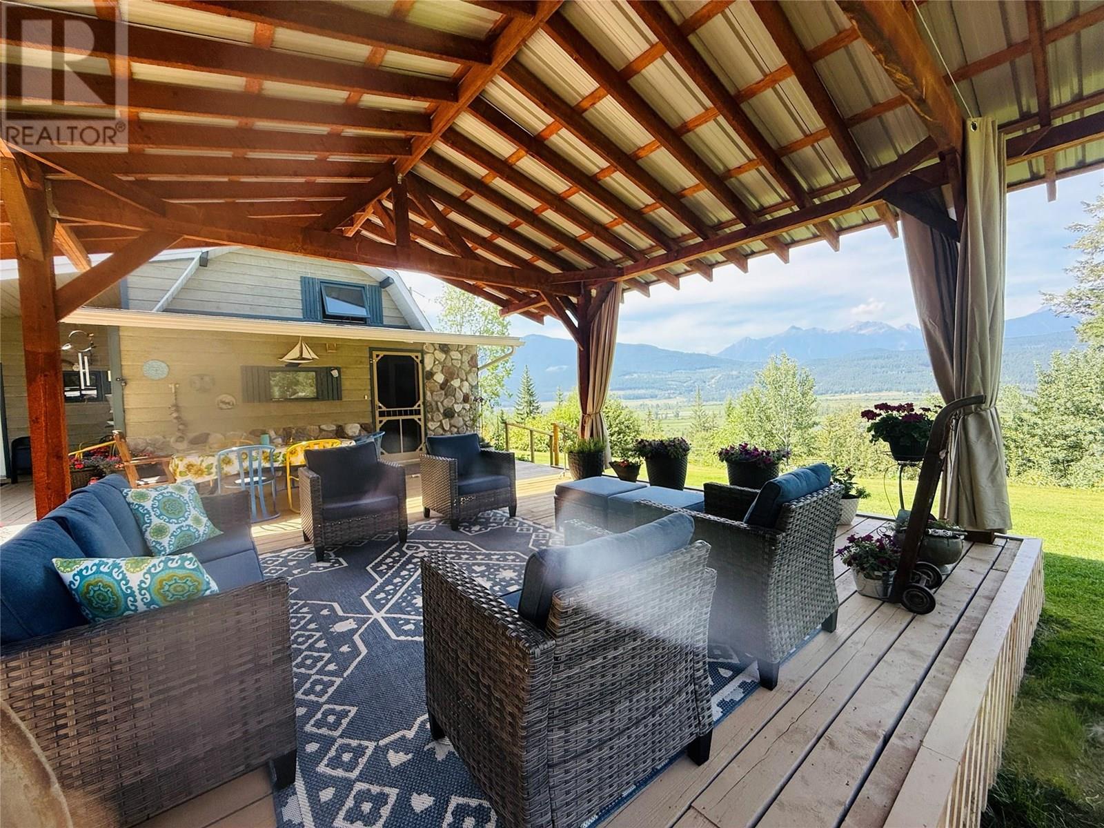 2538 95 Highway, Brisco