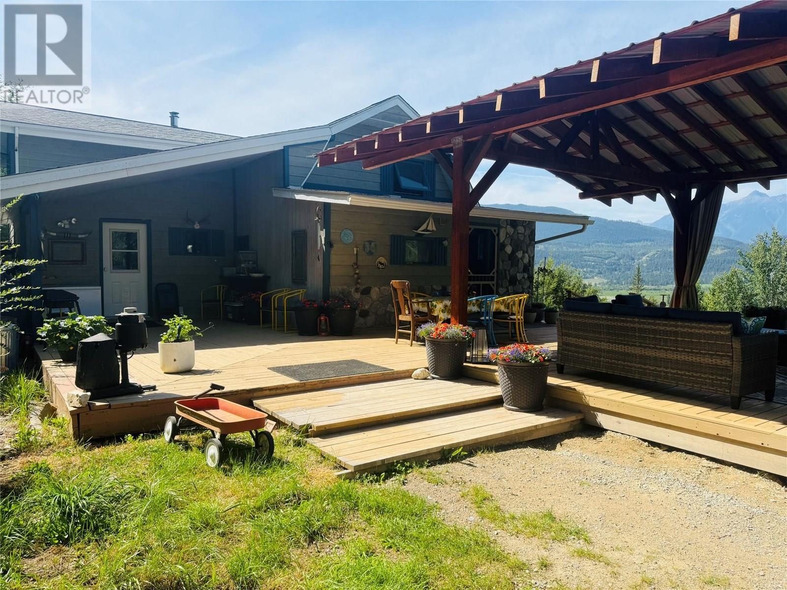 2538 95 Highway, Brisco