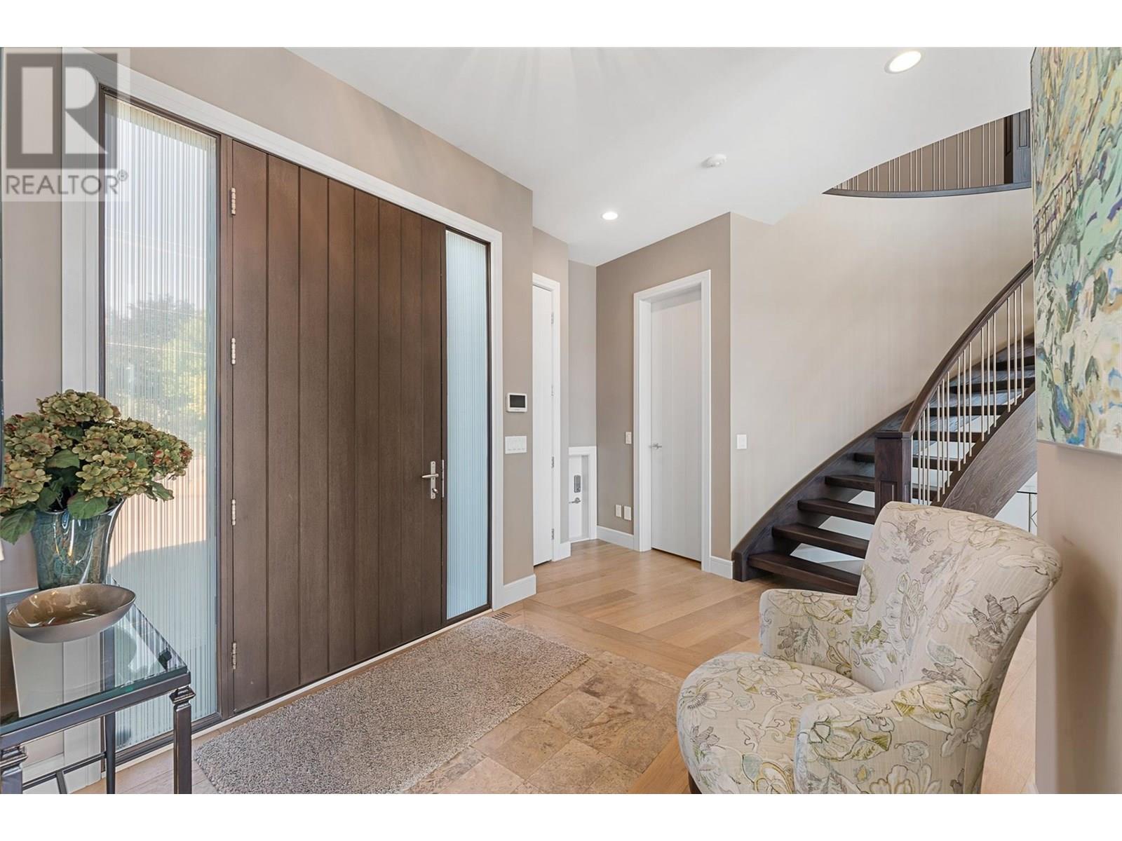 1579 Pritchard Drive, West Kelowna