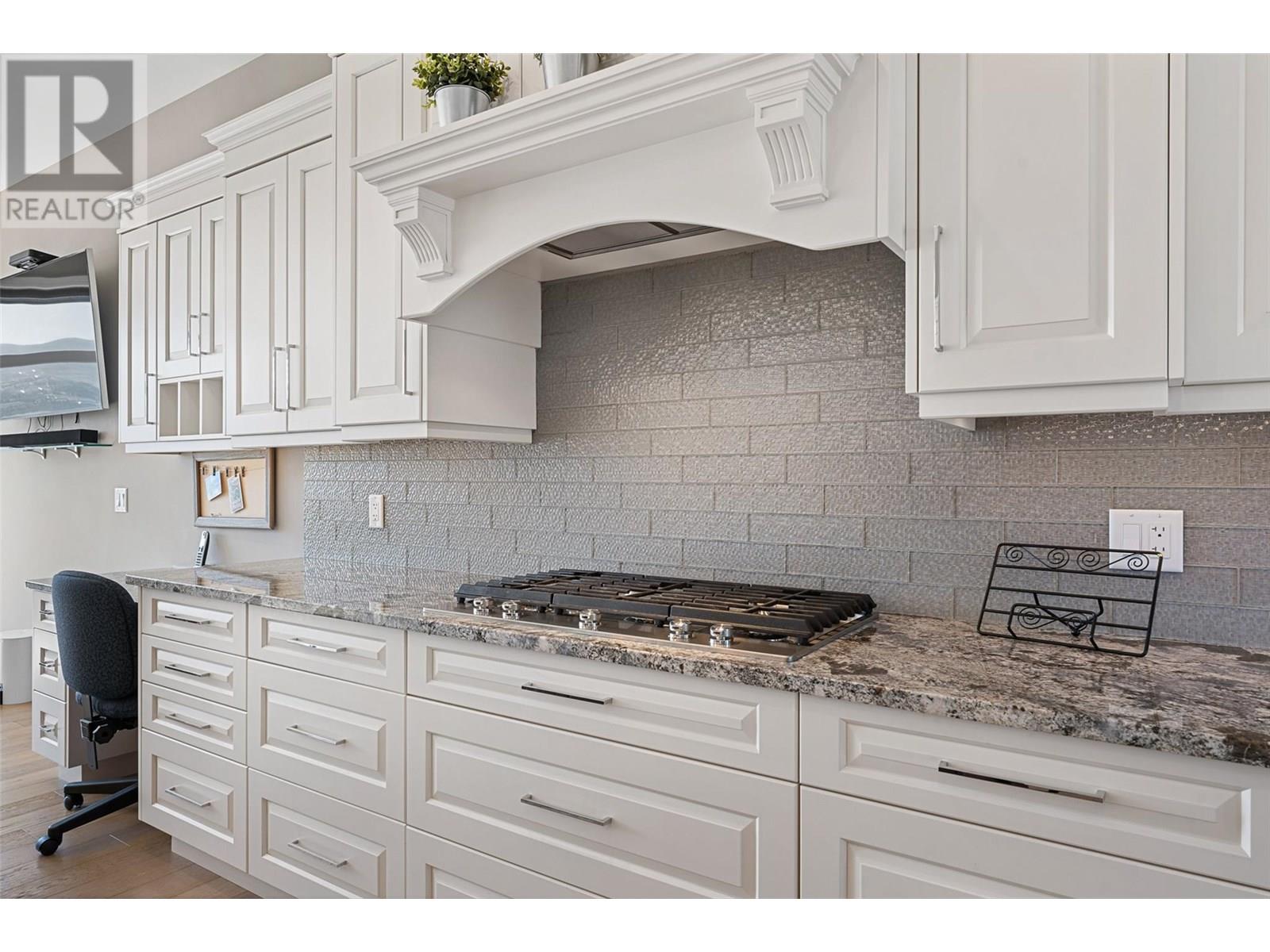 1579 Pritchard Drive, West Kelowna