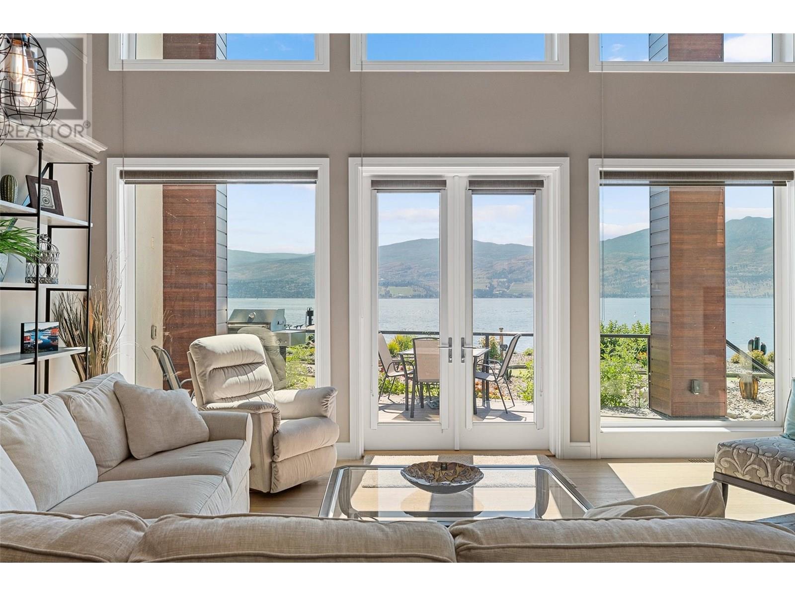 1579 Pritchard Drive, West Kelowna