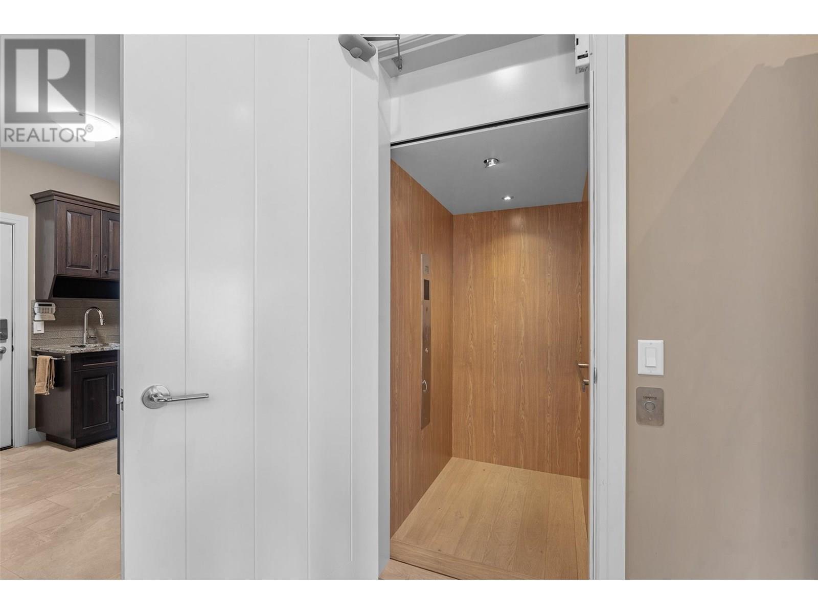 1579 Pritchard Drive, West Kelowna