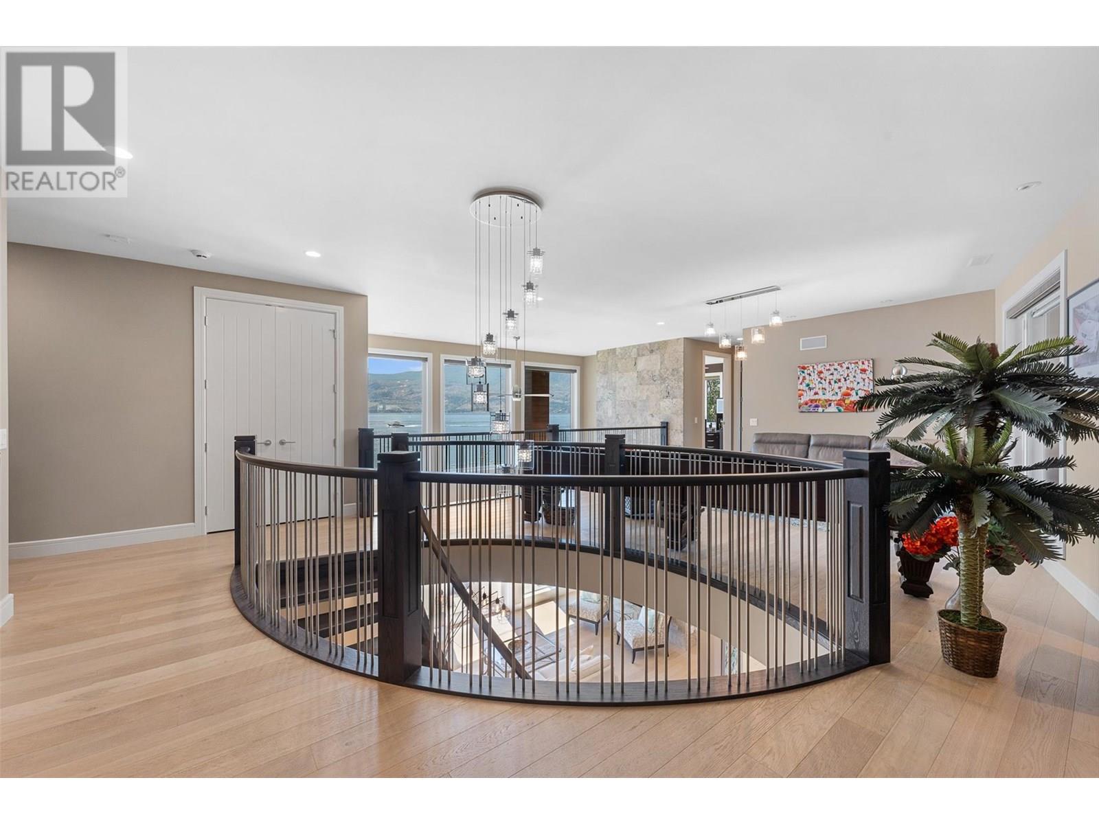 1579 Pritchard Drive, West Kelowna