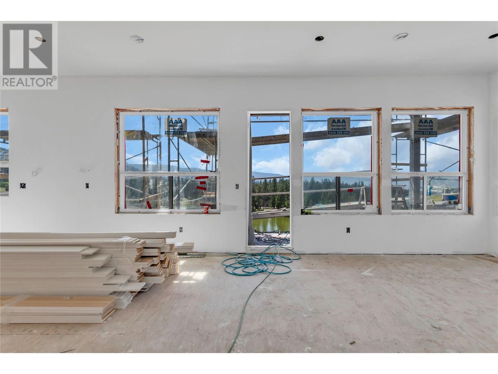  1136 Hume Avenue, Kelowna
