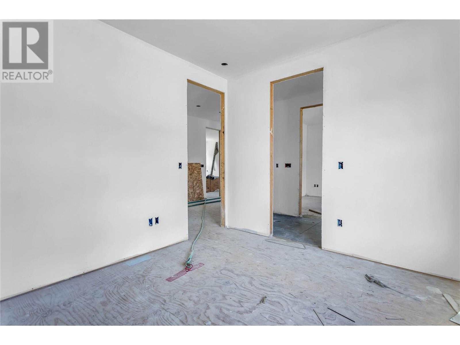  1136 Hume Avenue, Kelowna