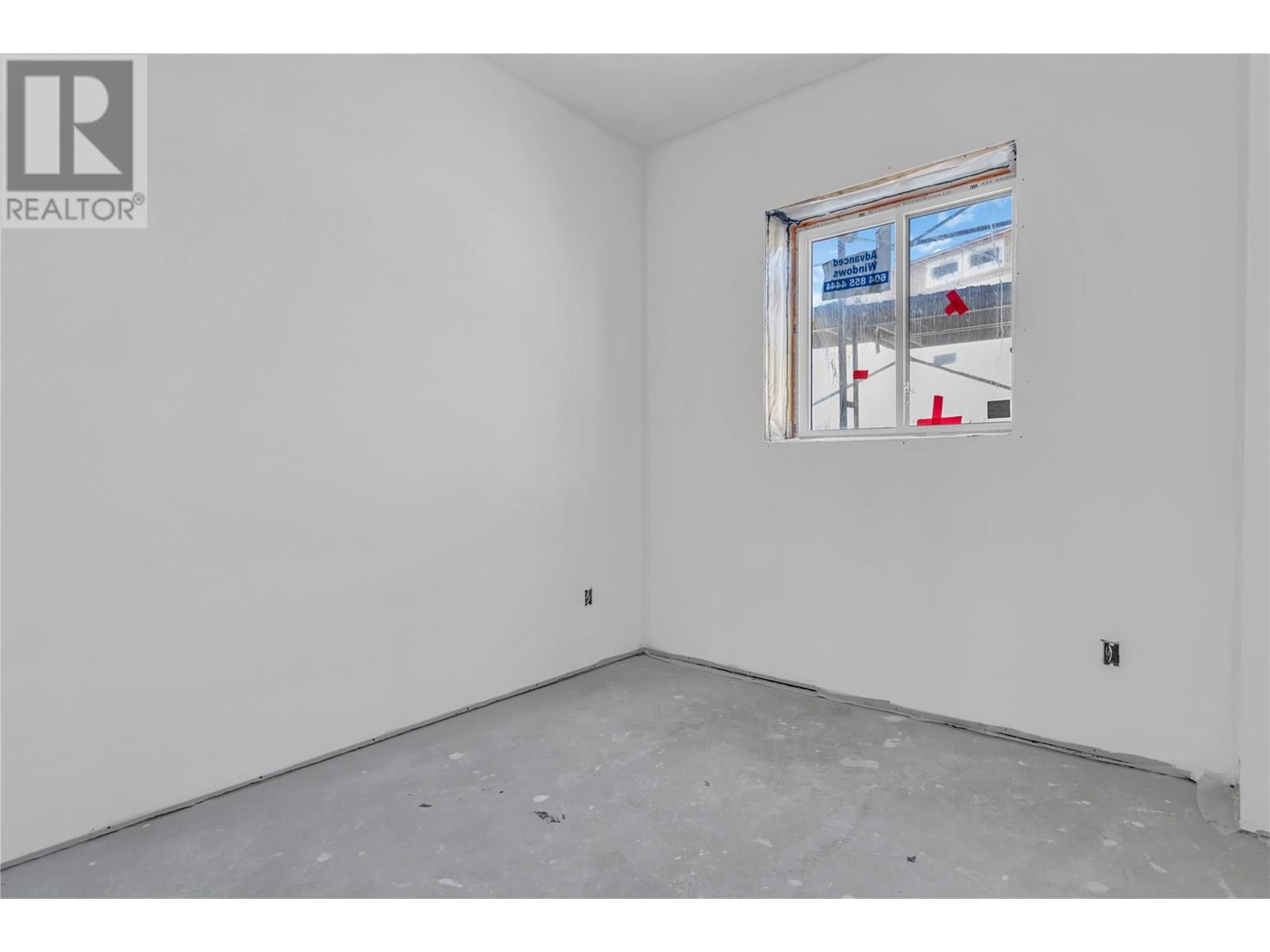  1136 Hume Avenue, Kelowna