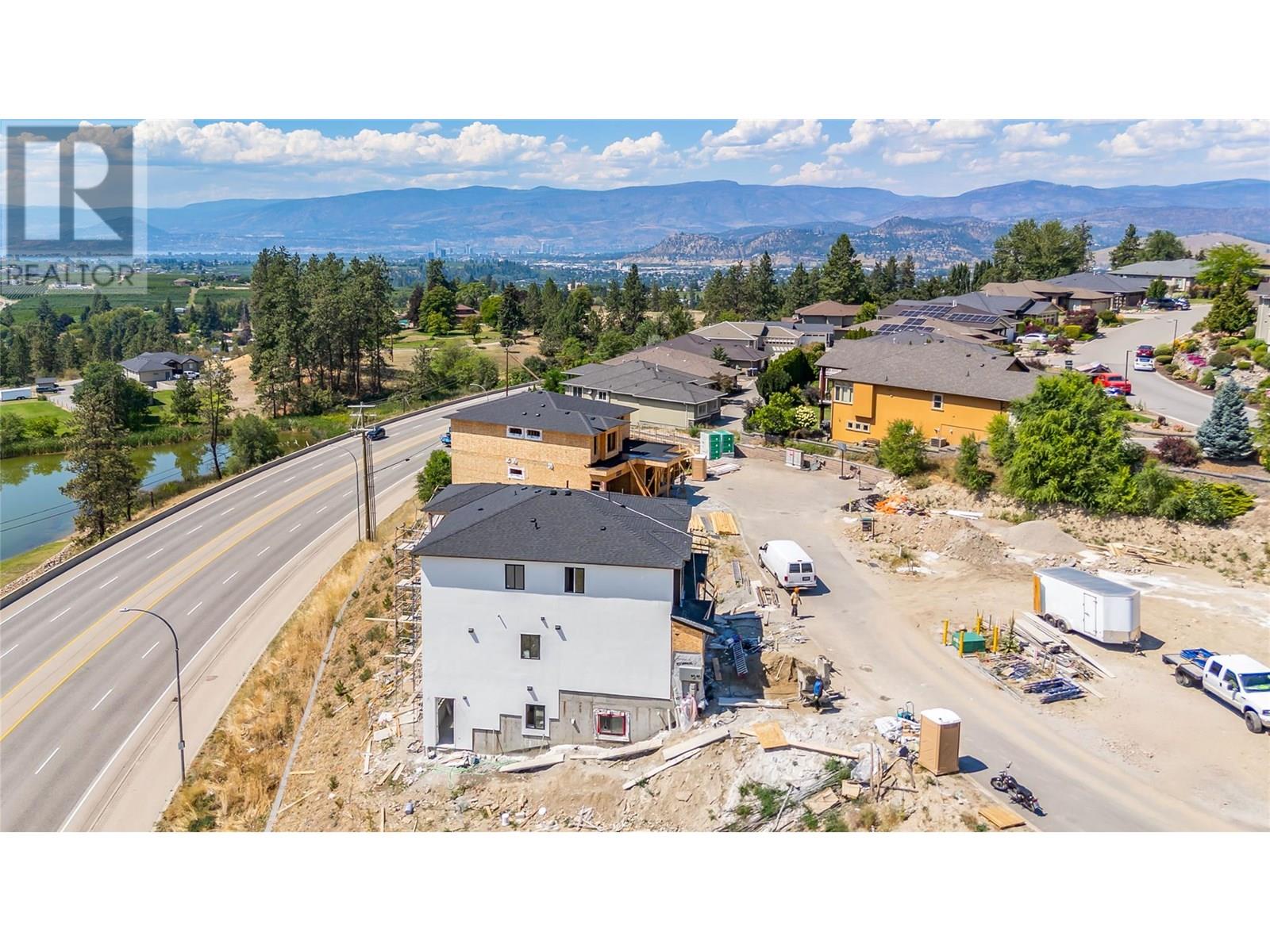  1136 Hume Avenue, Kelowna