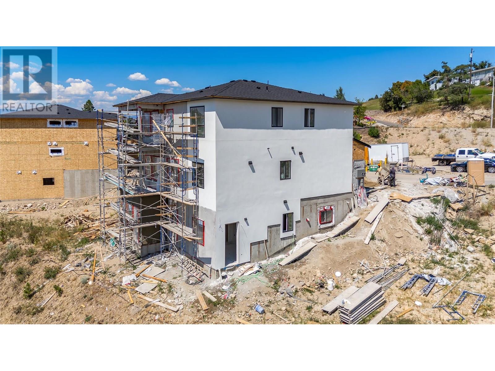  1136 Hume Avenue, Kelowna