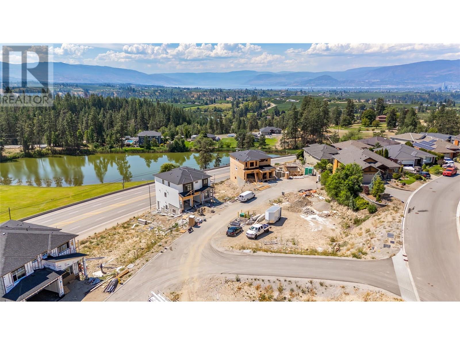  1136 Hume Avenue, Kelowna