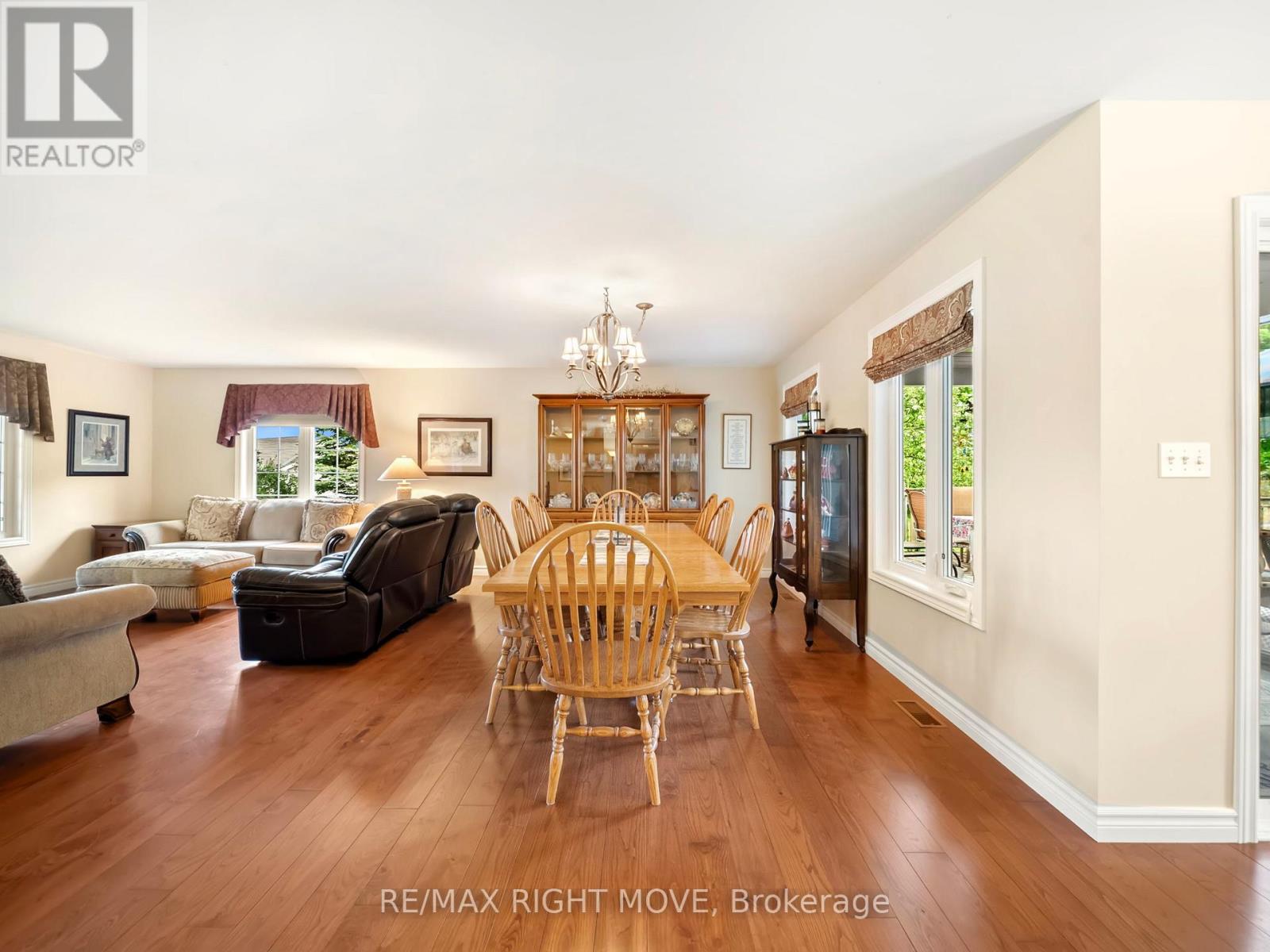 Photo 10 of 4672 Zachary Crescent, Ramara ON