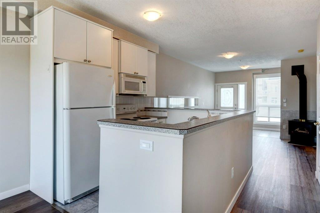 Photo 2 of 209 1540 17 Avenue Sw, Calgary AB