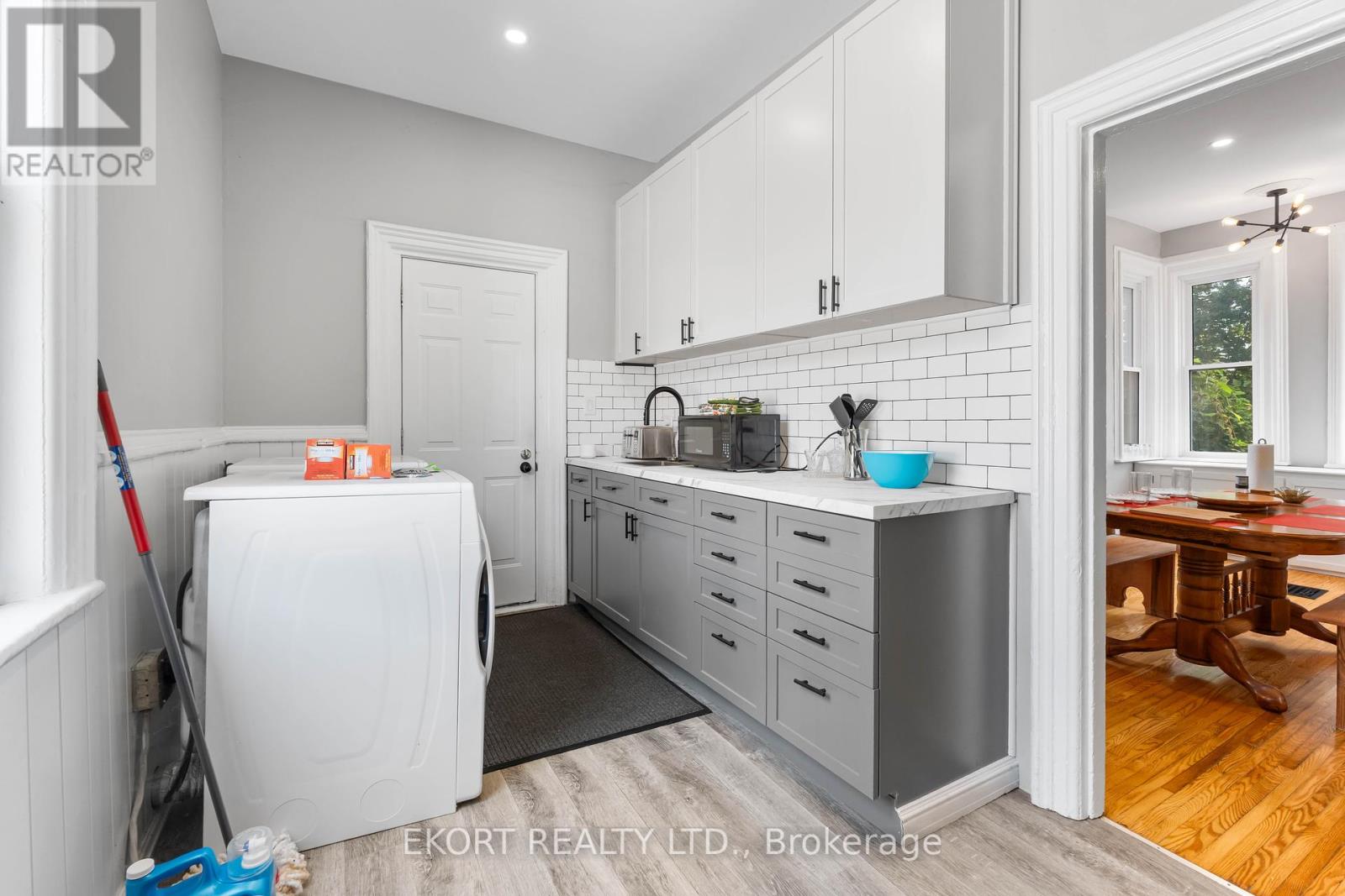 Photo 16 of 133 Foster Avenue, Belleville ON