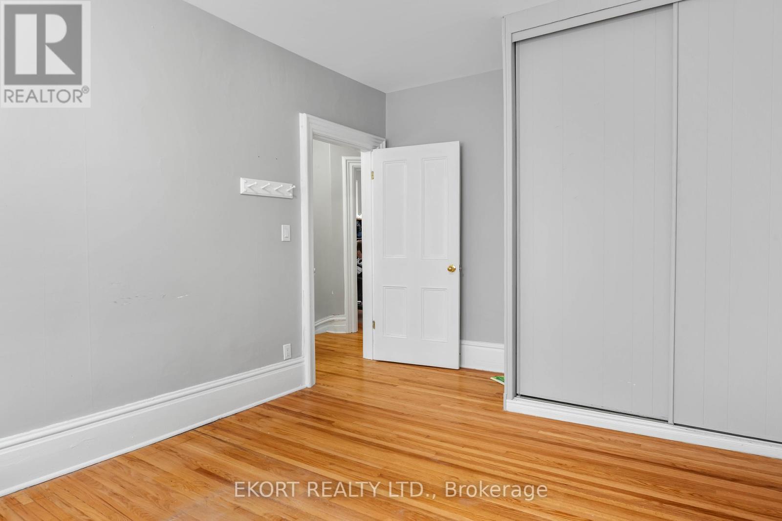 Photo 20 of 133 Foster Avenue, Belleville ON
