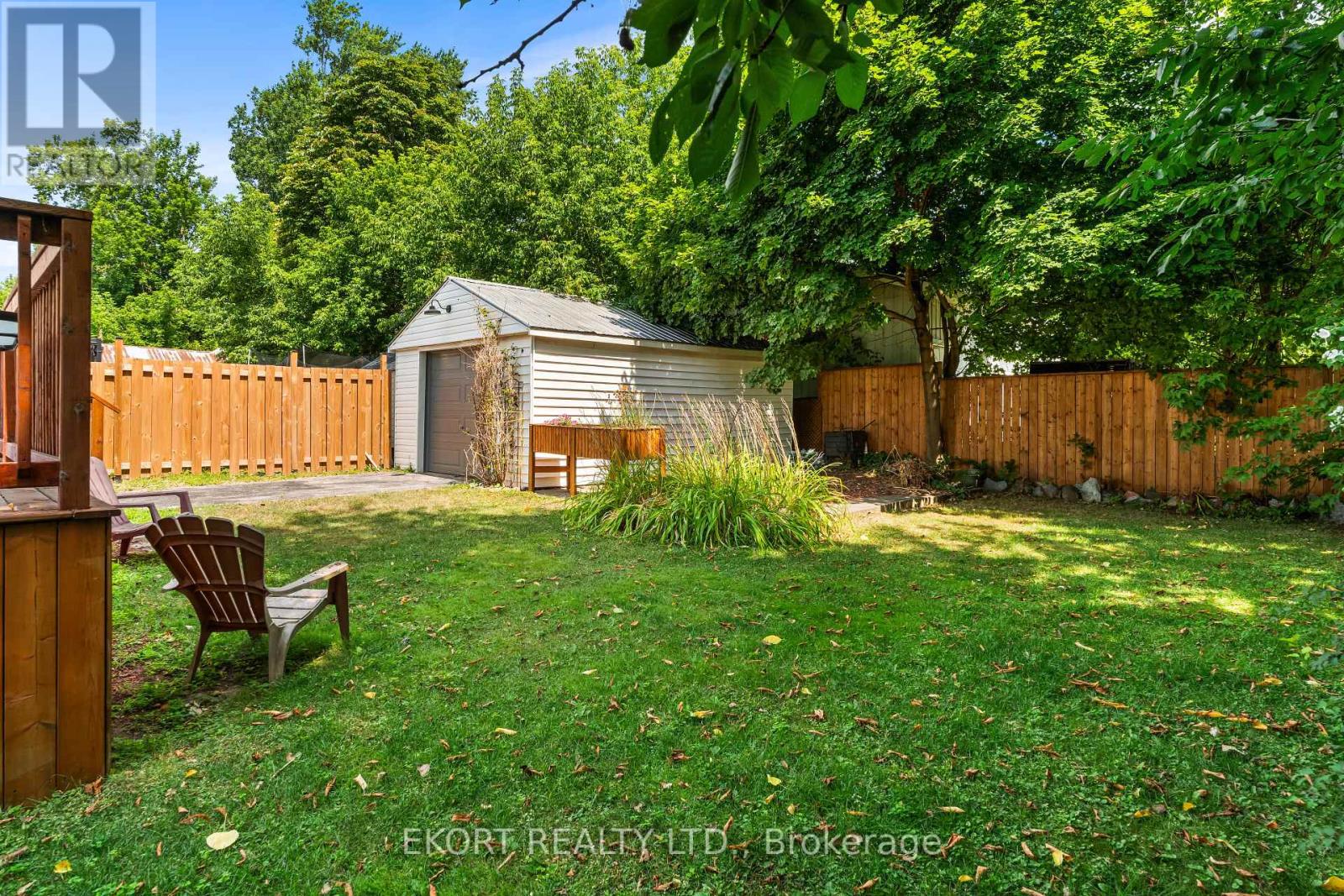 Photo 27 of 133 Foster Avenue, Belleville ON