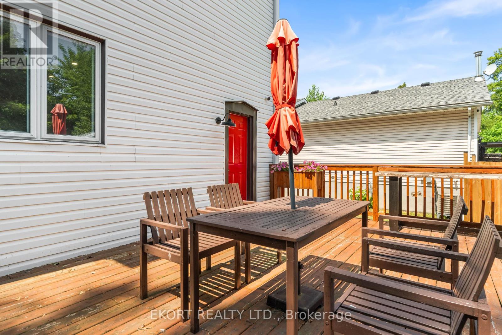 Photo 30 of 133 Foster Avenue, Belleville ON