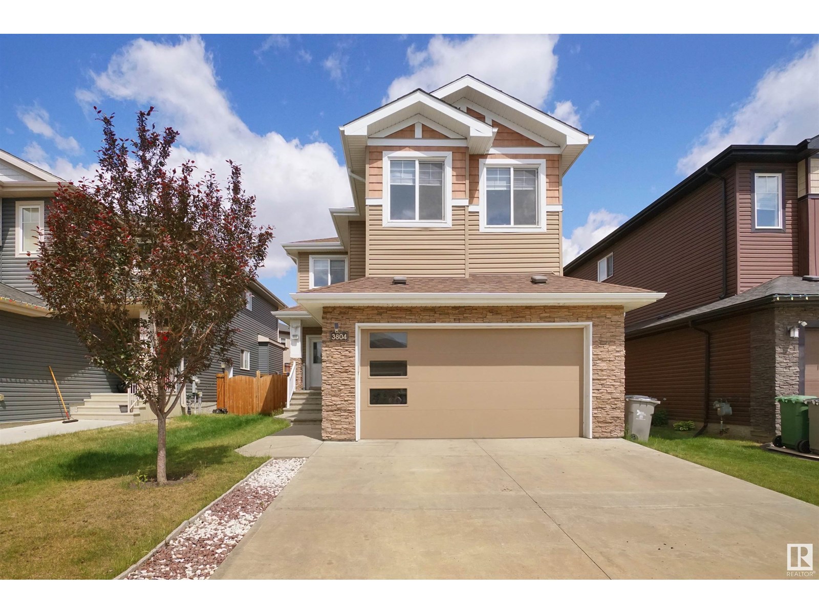 Photo 3 of 3804 48 Av, Beaumont AB