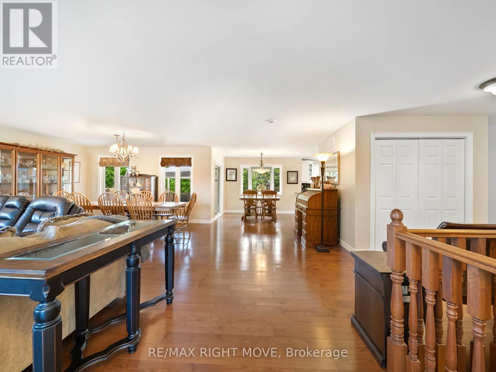 Photo 6 of 4672 Zachary Crescent, Ramara ON
