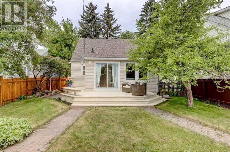 Single Family House for Sale in   Avenue NW Capitol Hill Calgary 