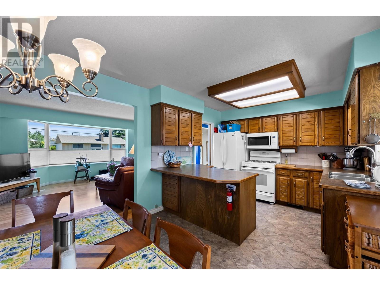Photo 26 of 1265 Barrie Drive, Kamloops BC