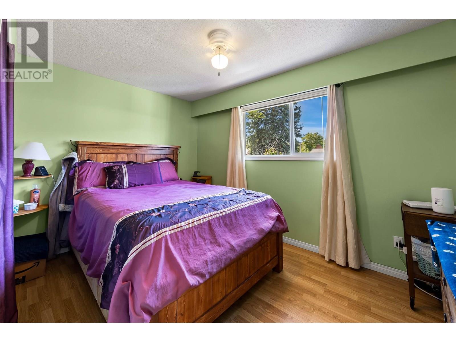 Photo 3 of 1265 Barrie Drive, Kamloops BC