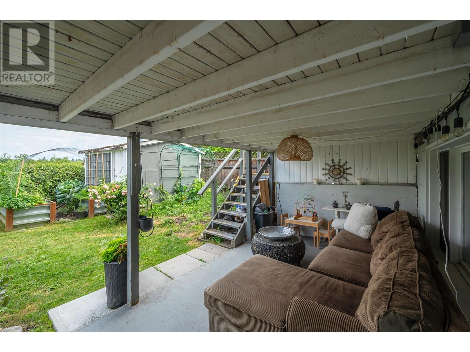735 ROSS Avenue, Penticton