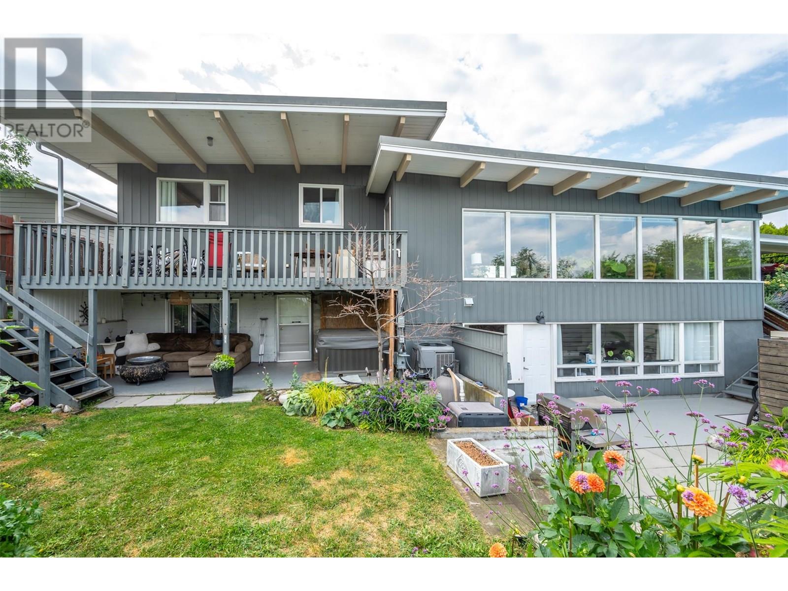 735 ROSS Avenue, Penticton