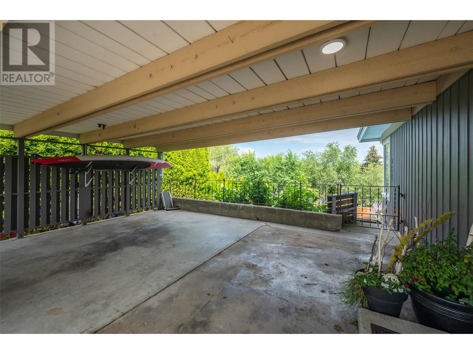 735 ROSS Avenue, Penticton