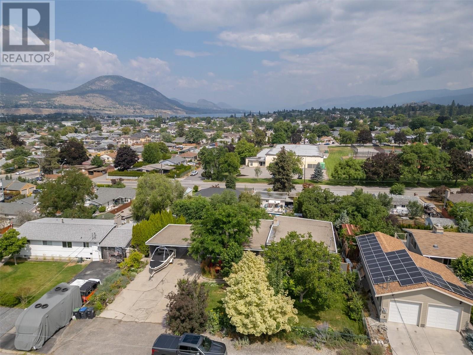 735 ROSS Avenue, Penticton