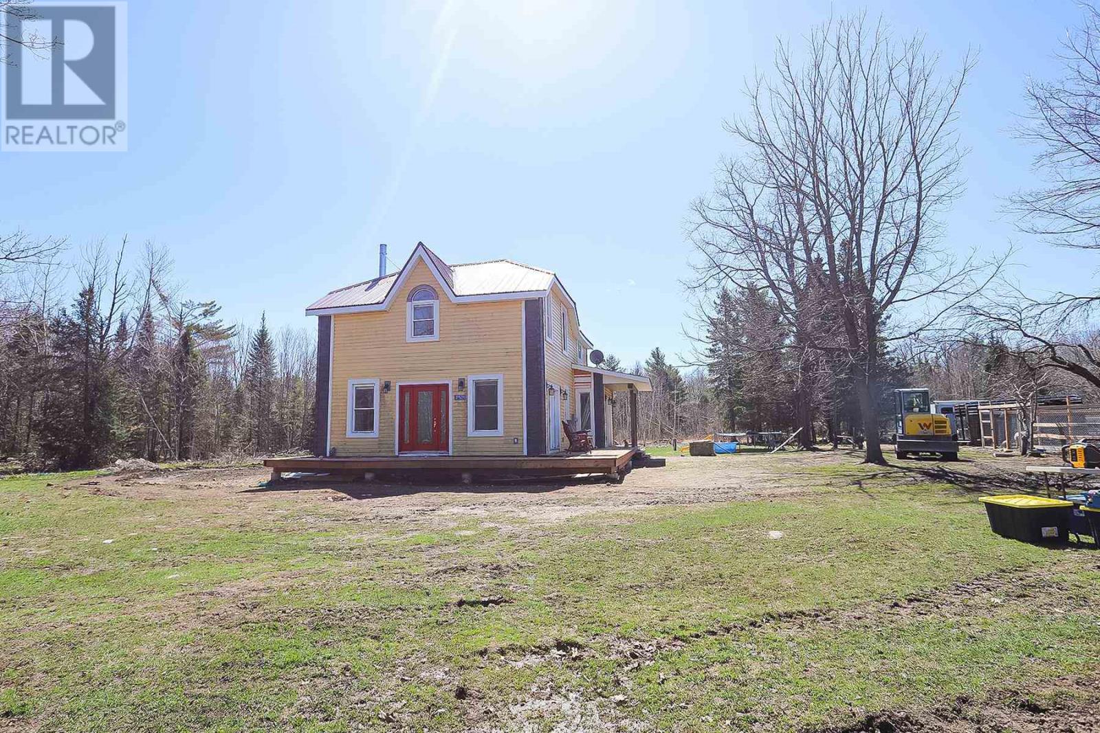 Photo 7 of 2521 U Line Rd, Hilton Beach ON