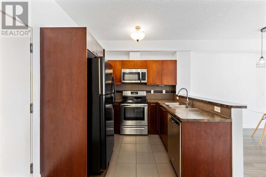 Photo 19 of 302 2420 34 Avenue Sw, Calgary AB