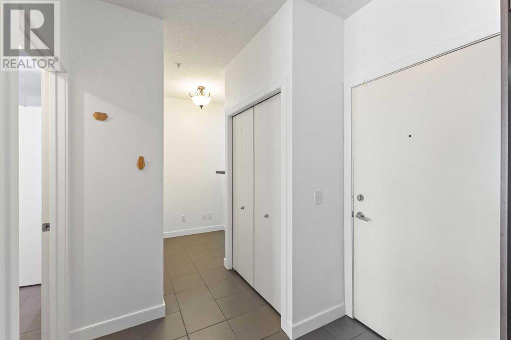 Photo 13 of 302 2420 34 Avenue Sw, Calgary AB