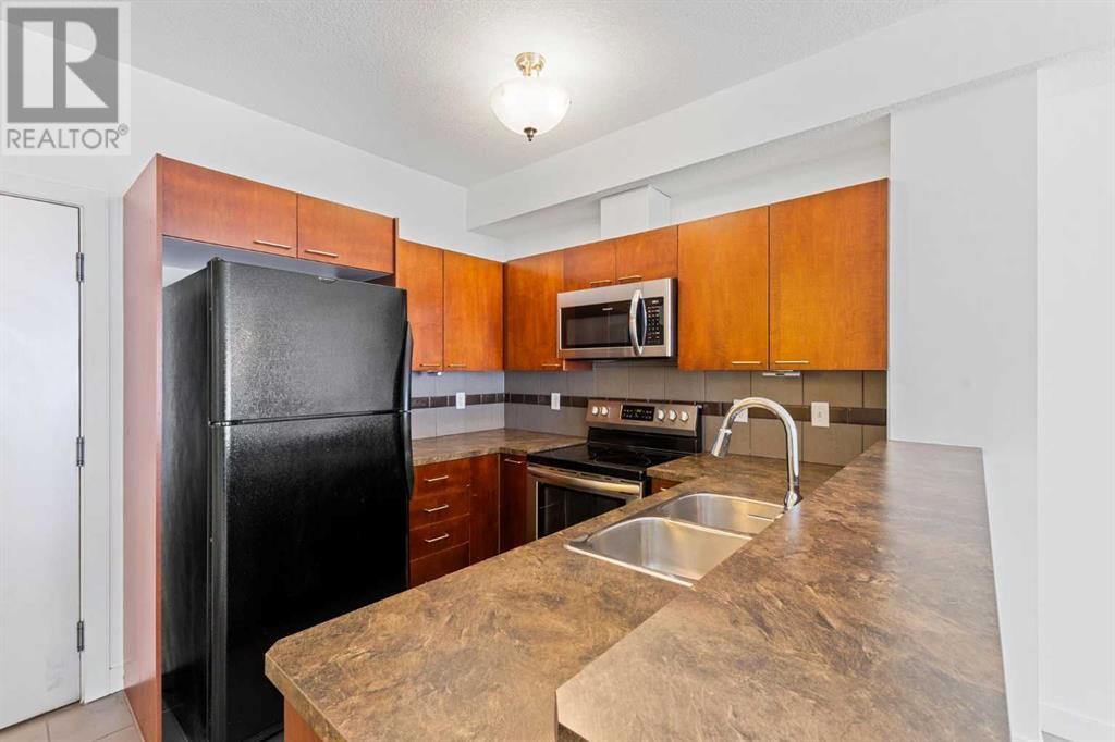 Photo 4 of 302 2420 34 Avenue Sw, Calgary AB