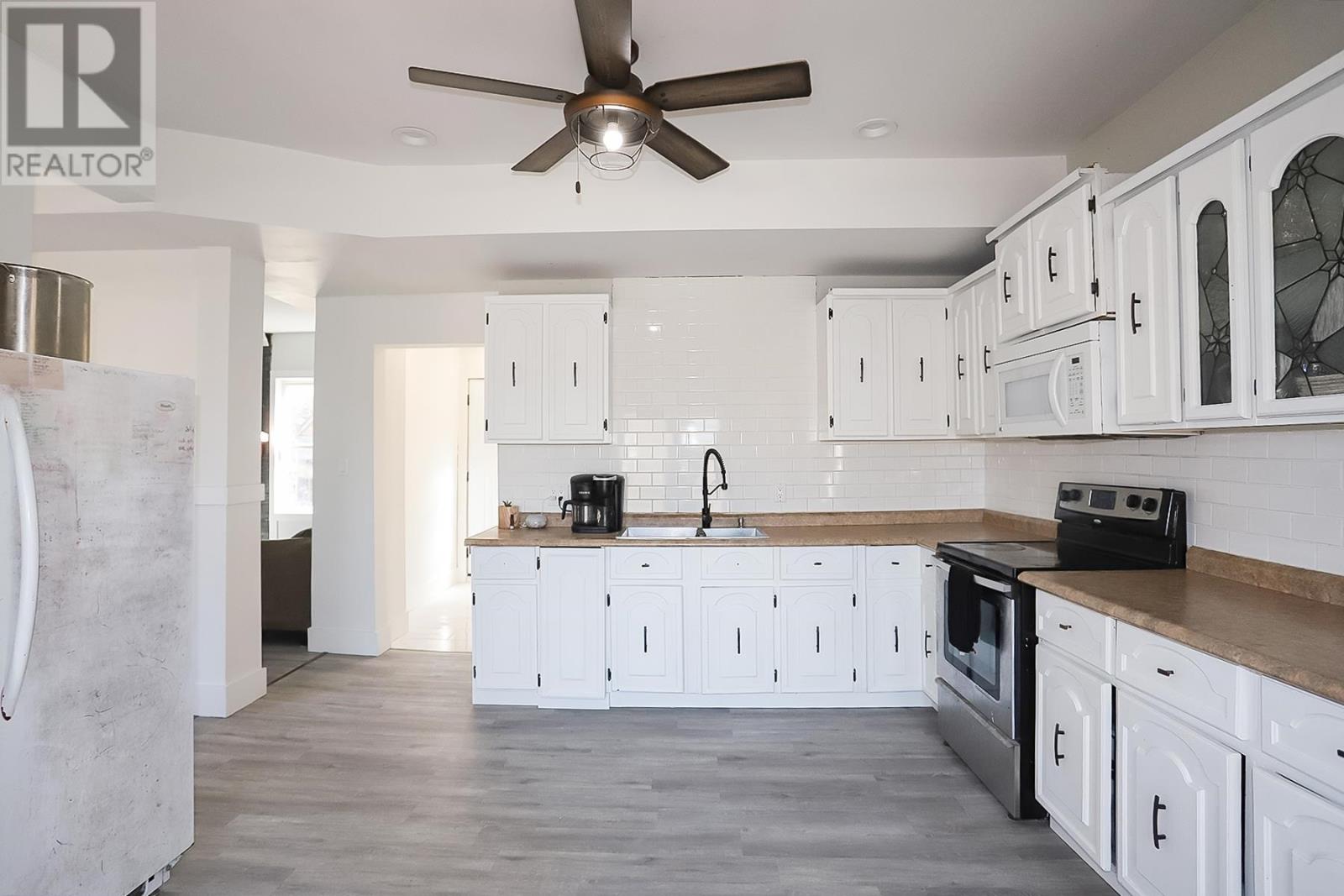 Photo 15 of 2521 U Line Rd, Hilton Beach ON