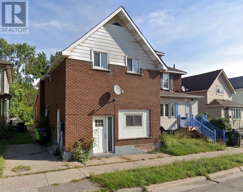 Photo 8 of 566 Albert St W, Sault Ste Marie ON