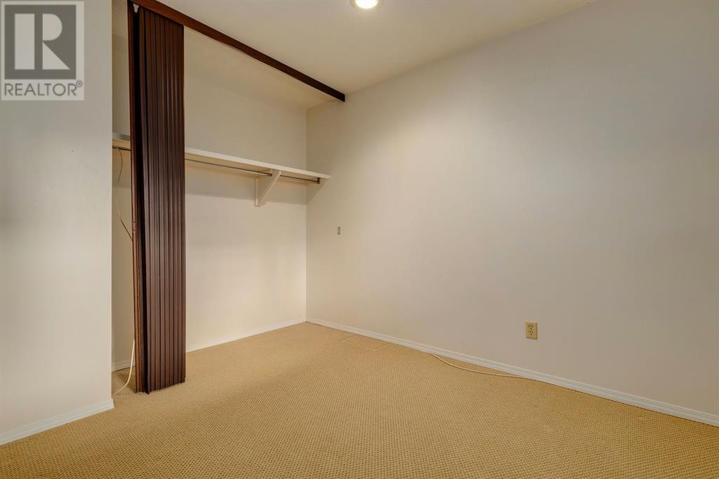 Single Family House for Sale in   Elbow Drive SW Canyon Meadows Calgary 