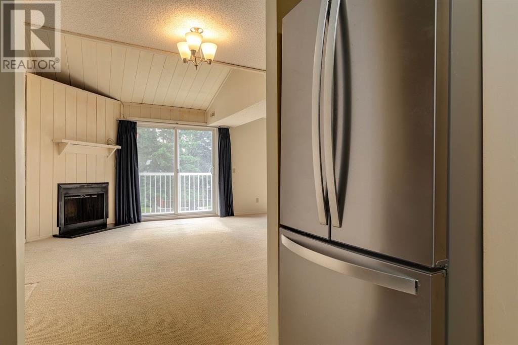 Single Family House for Sale in   Elbow Drive SW Canyon Meadows Calgary 