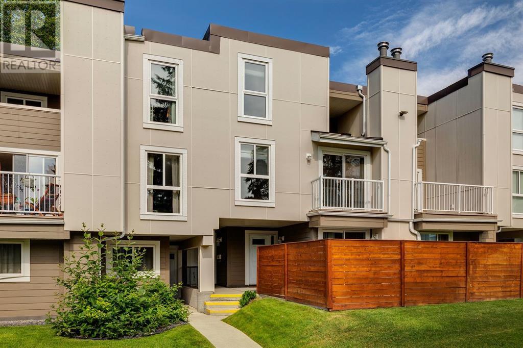 Single Family House for Sale in   Elbow Drive SW Canyon Meadows Calgary 