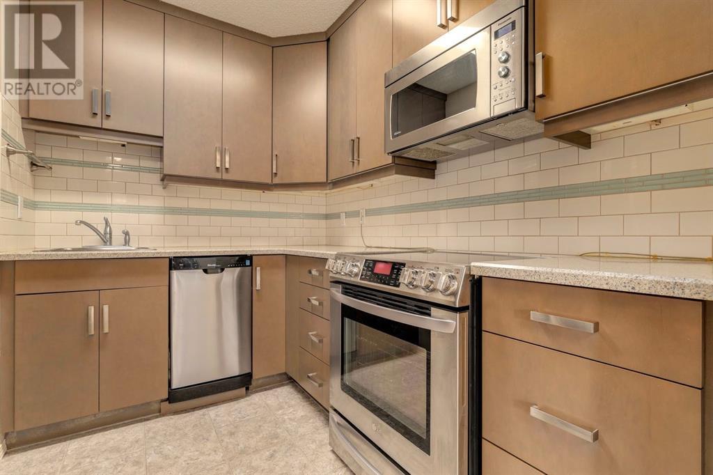 Single Family House for Sale in   Elbow Drive SW Canyon Meadows Calgary 