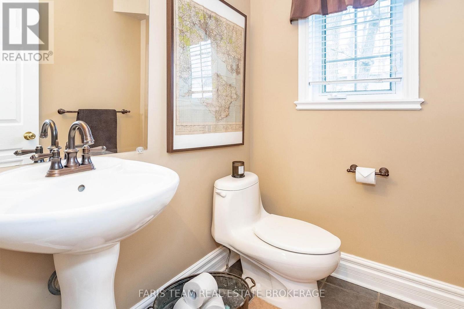 Photo 31 of 281 Puddicombe Road, Midland ON