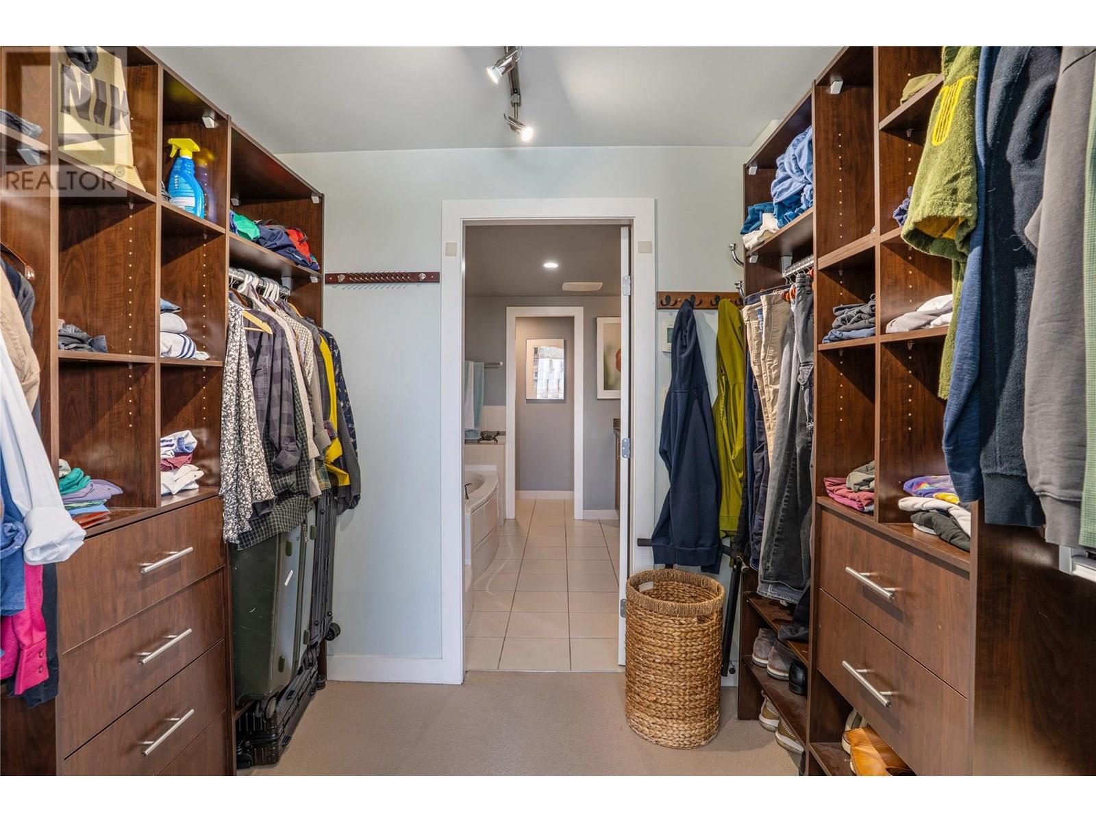 Photo 16 of 1160 Bernard Avenue Unit 712, Kelowna BC