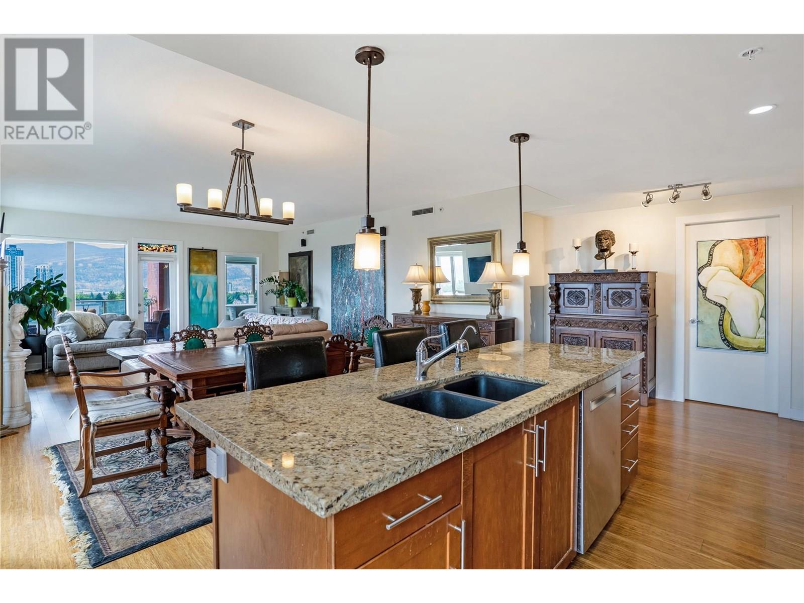 Photo 3 of 1160 Bernard Avenue Unit 712, Kelowna BC