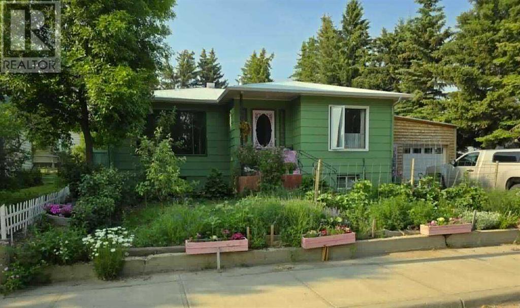 Photo 29 of 221 Center Avenue Ne, Milk River AB