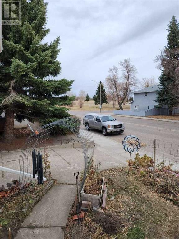 Photo 26 of 221 Center Avenue Ne, Milk River AB