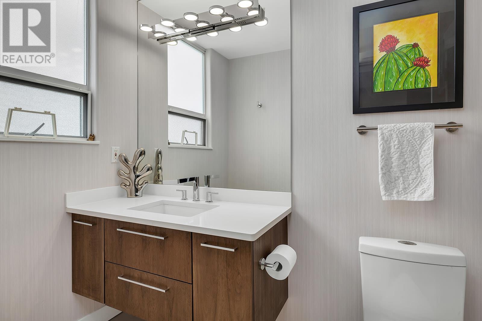 Photo 17 of 1152 Sunset Drive Unit 1702, Kelowna BC