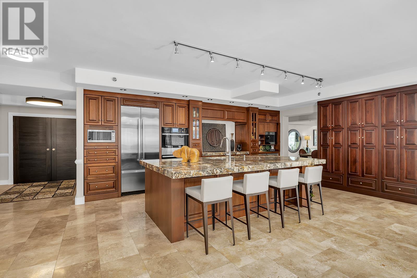 Photo 27 of 1152 Sunset Drive Unit 1702, Kelowna BC