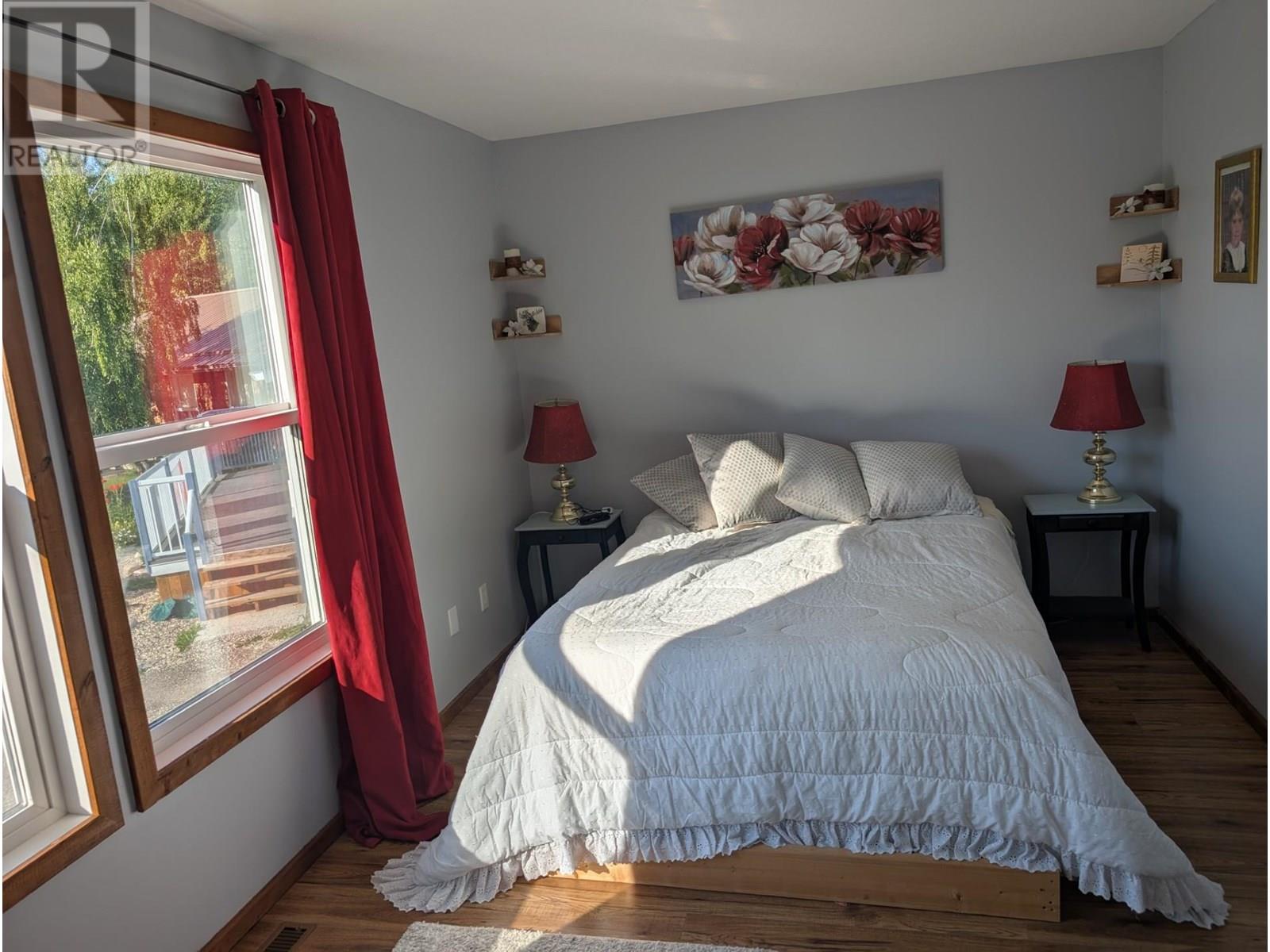 Photo 15 of 56 Sukunka Place, Tumbler Ridge BC